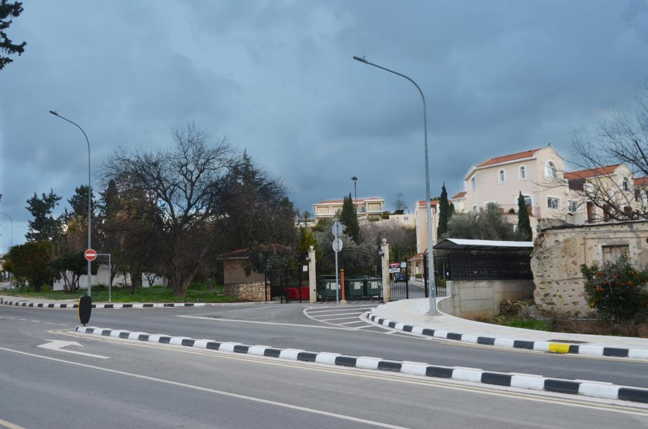 Mia'S Cove Apartment Paphos Luaran gambar